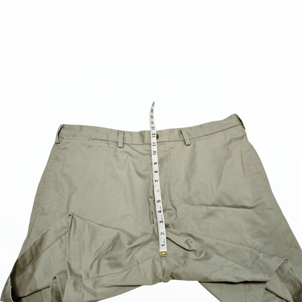 Eddie Bauer Khaki Shorts 40 - Picture 4 of 6